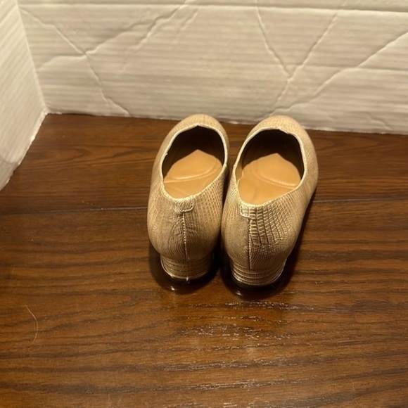 JRenee - Picture 4 of 5